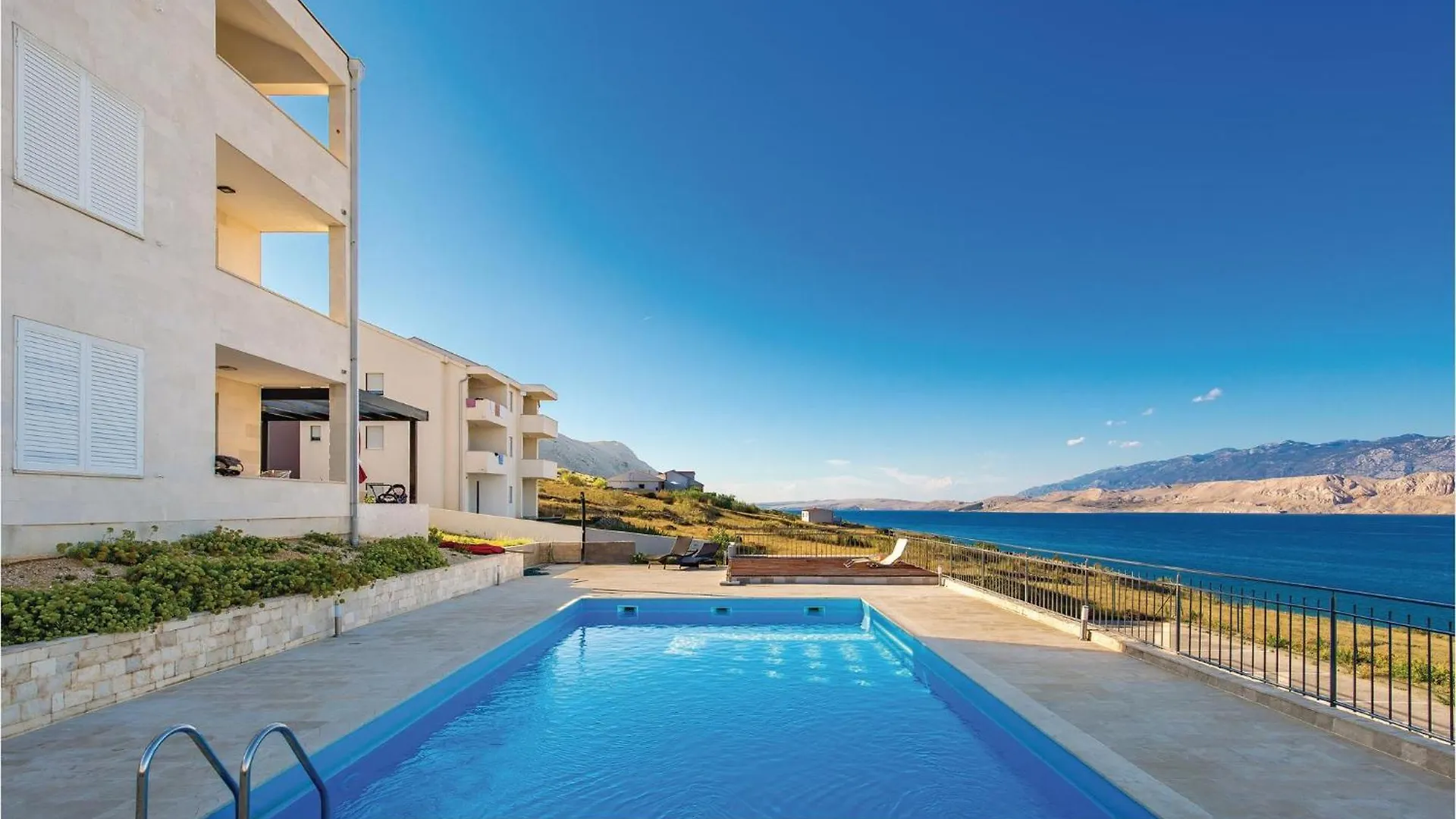 Nice Apartment In Pag With Kitchen Pag Town